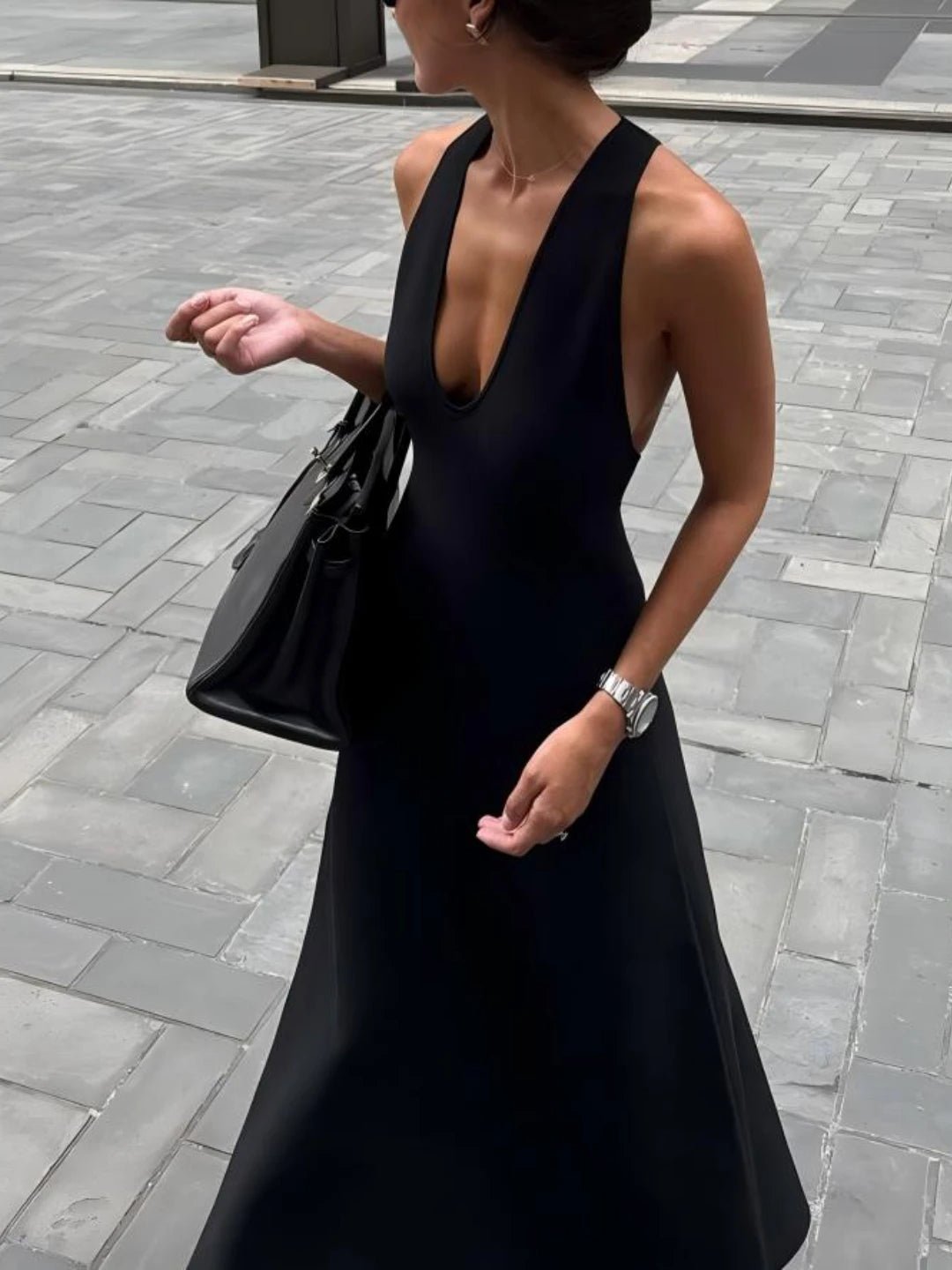Erica Maxikleid mit tiefem V-Ausschnitt und Neckholder