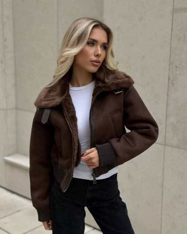 Esme Kurze Bomberjacke aus Veloursleder