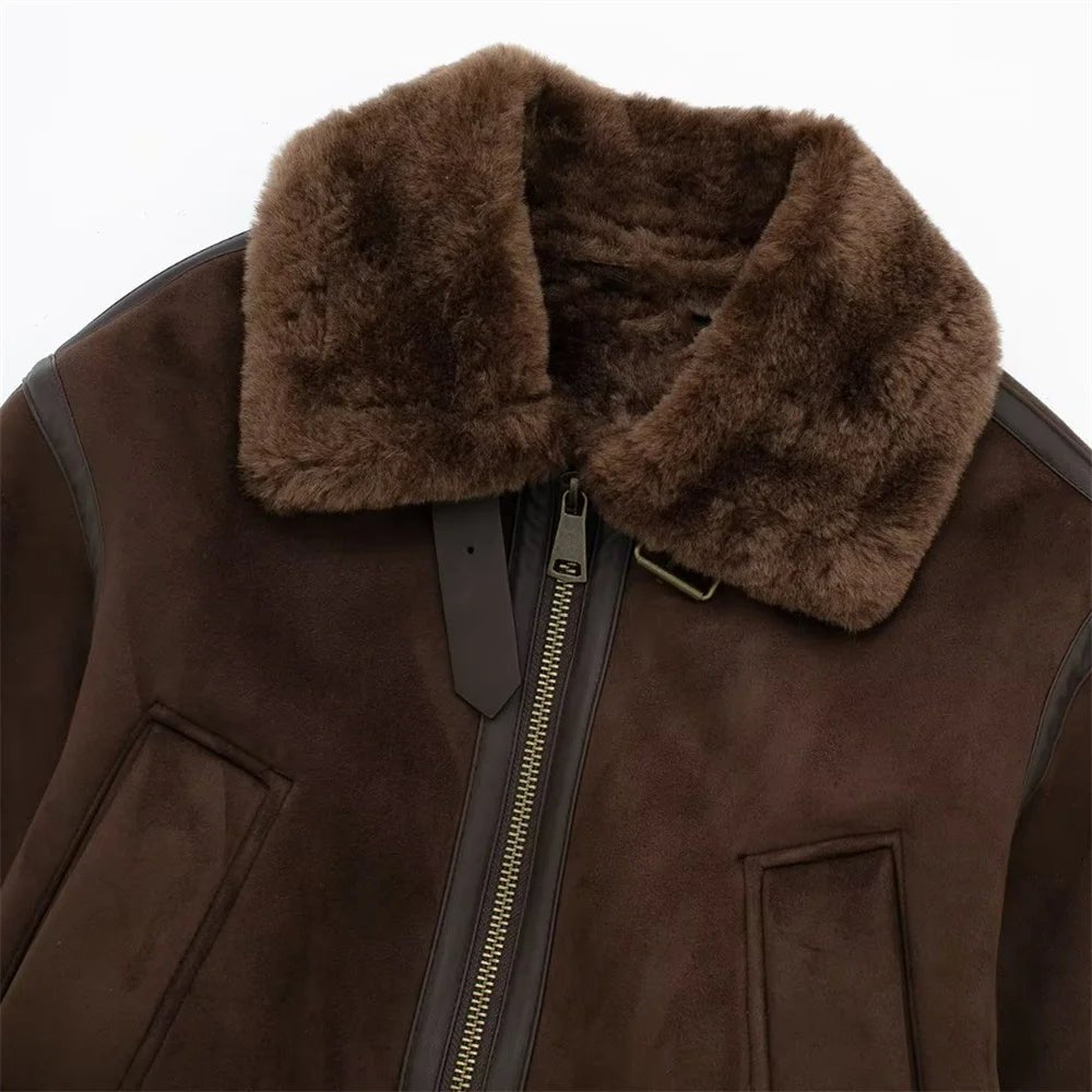 Esme Kurze Bomberjacke aus Veloursleder