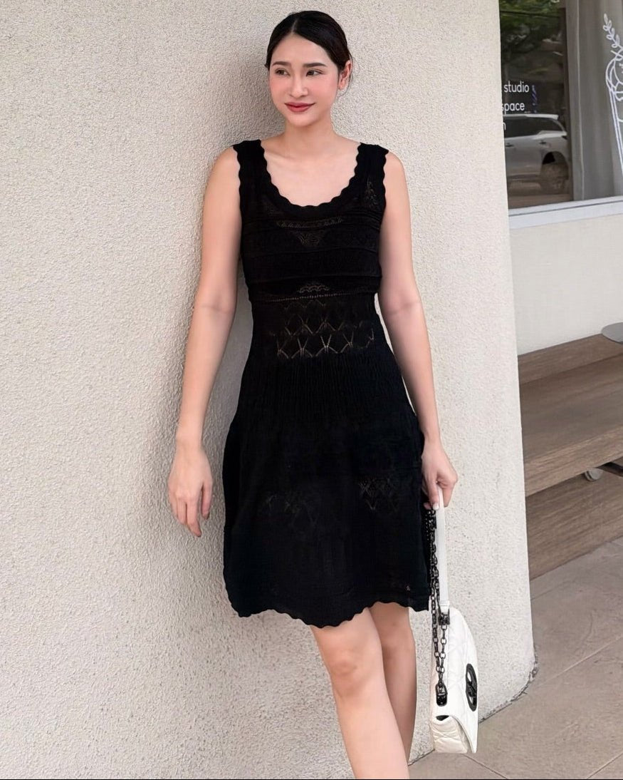 Esther gestricktes Midikleid mit Cut-outs