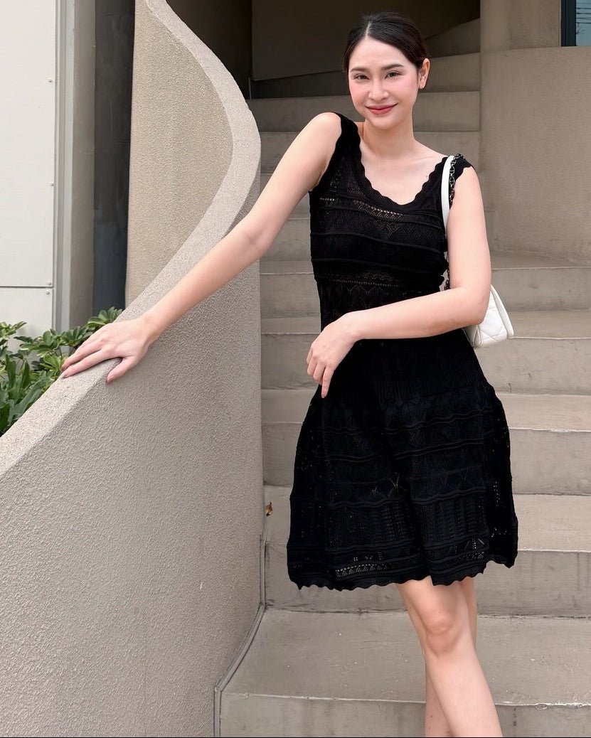 Esther gestricktes Midikleid mit Cut-outs