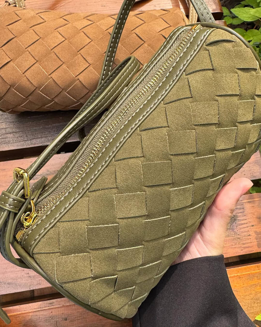 Eva Geflochtene Wildledertasche