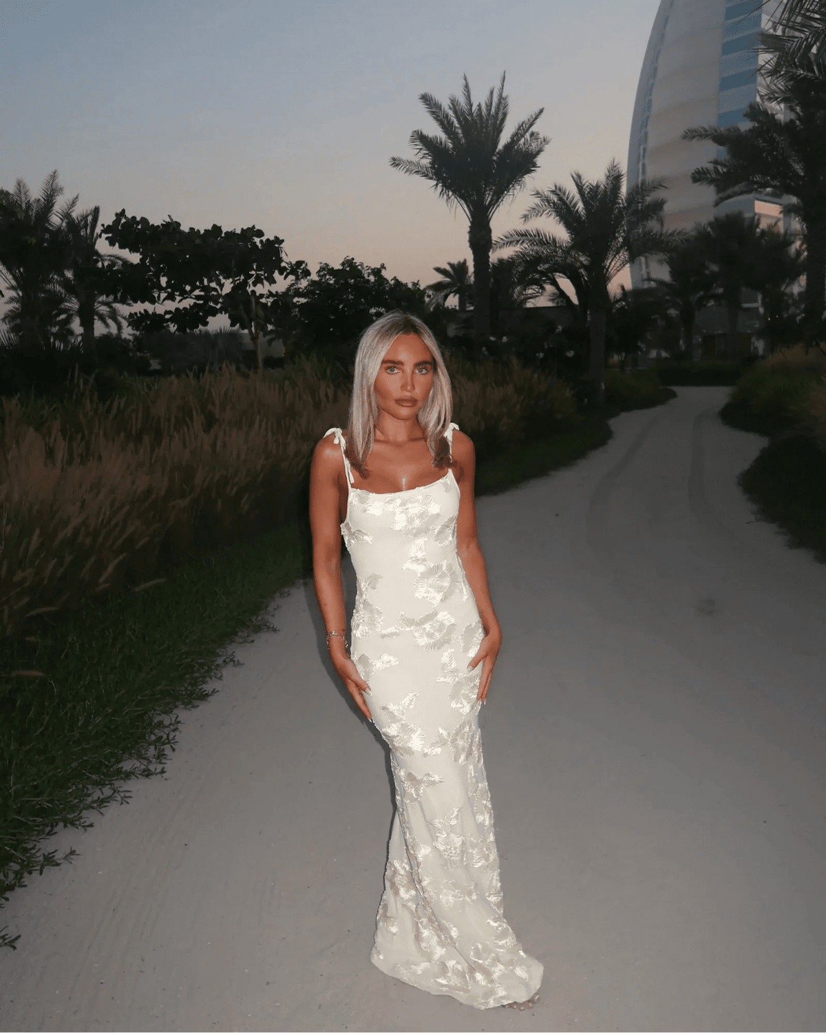 Fiona ärmelloses Maxikleid mit Blumenmuster