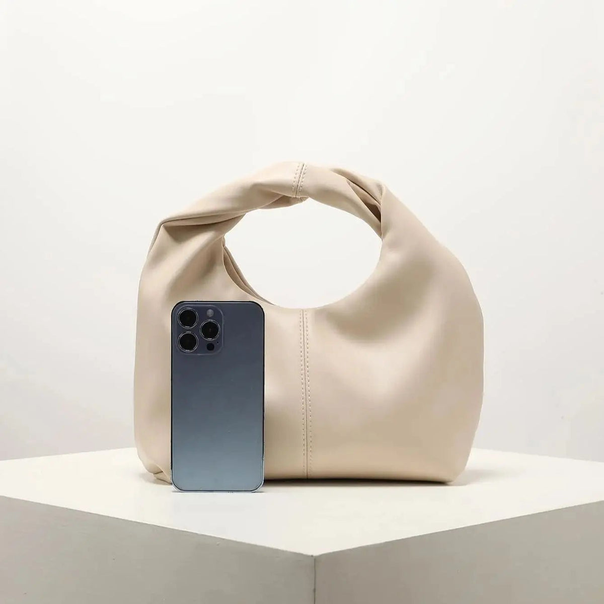 Gelyn Clutch-Tasche aus Leder