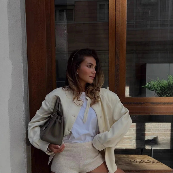 Hannah Jacke mit Stehkragen und Knopfdetails