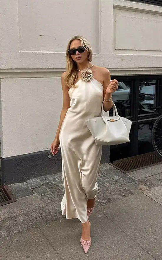 Harper Satin-Maxikleid mit Neckholder