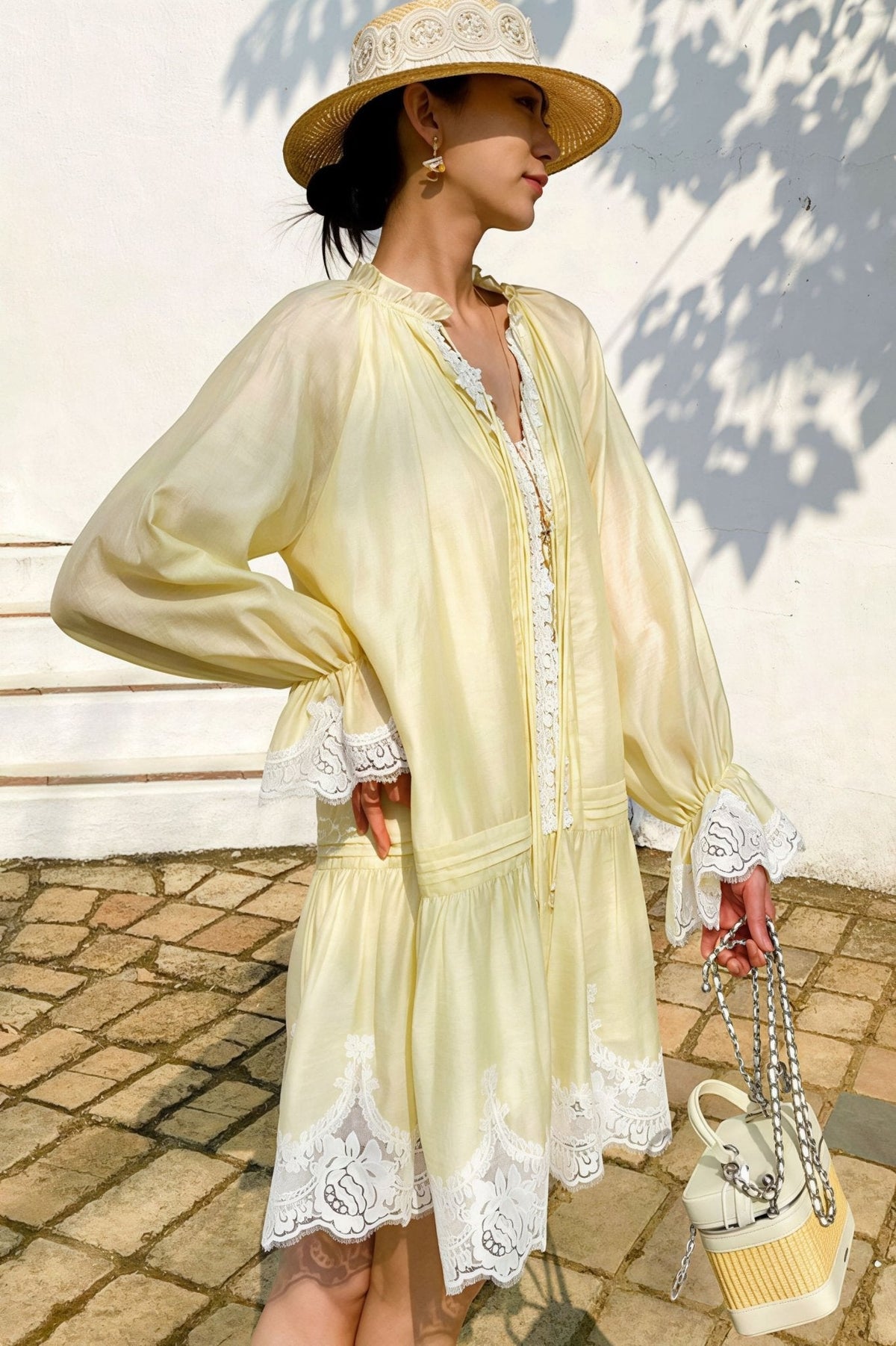 Imara Midikleid aus Leinen mit Spitzen-Patchwork