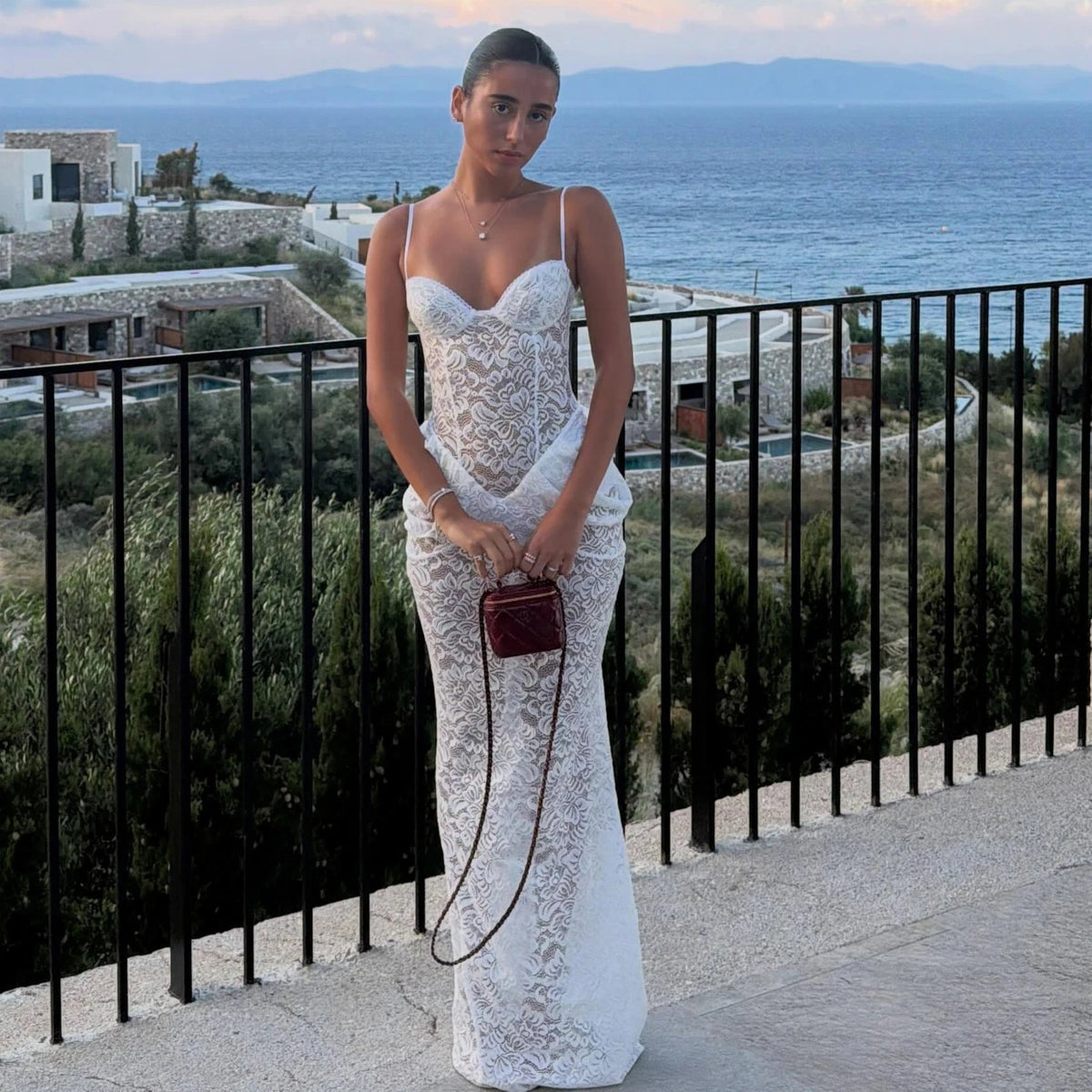 Isabella Spitzen-Maxikleid mit Korsett