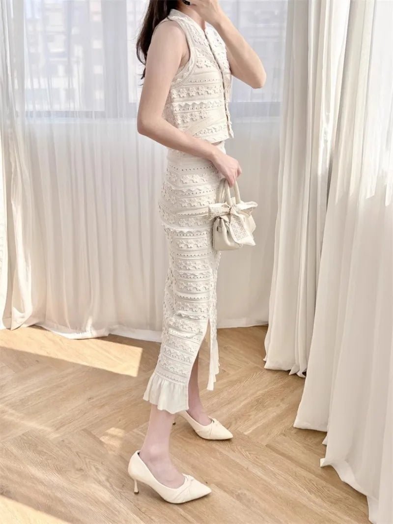 Isabella Set aus floralem Strick-Top und Midirock mit Volants