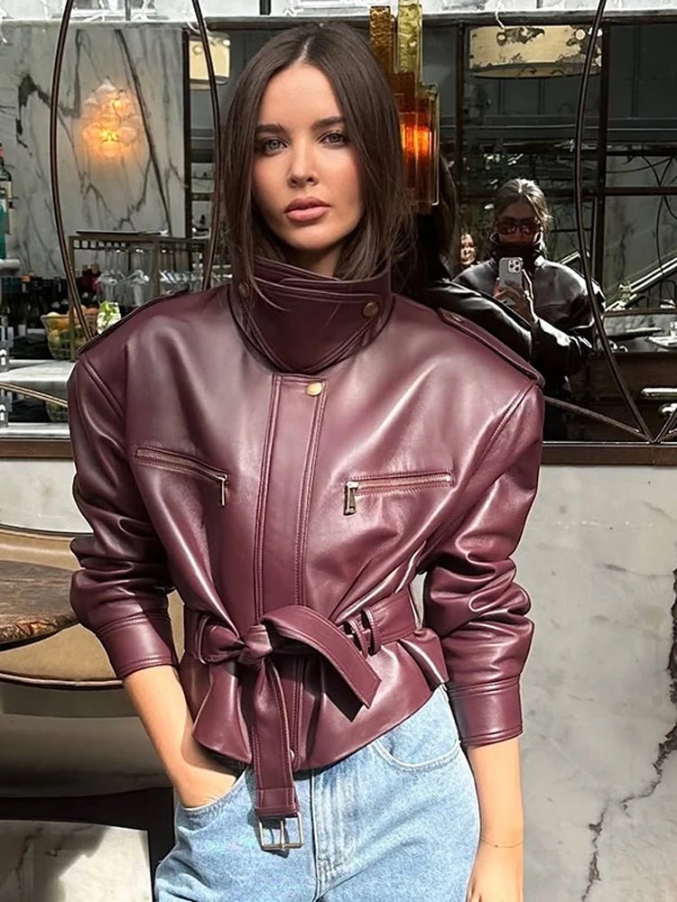 Jaqueline Kunstlederjacke mit Gürtel