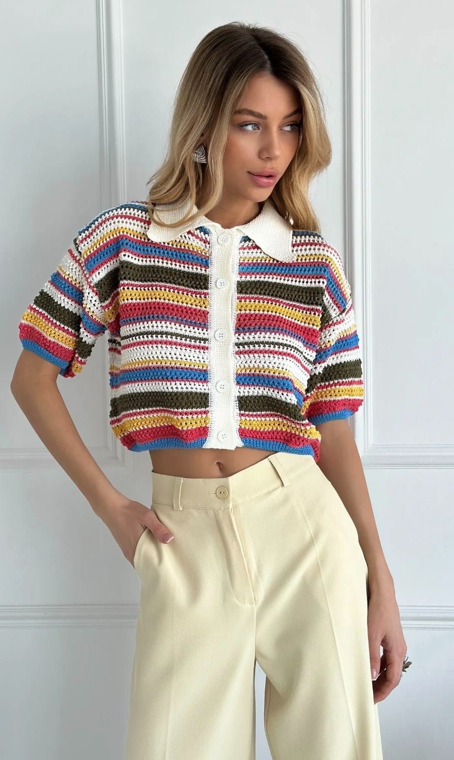 Jasmin Set aus gehäkeltem Crop-Pullover und Shorts