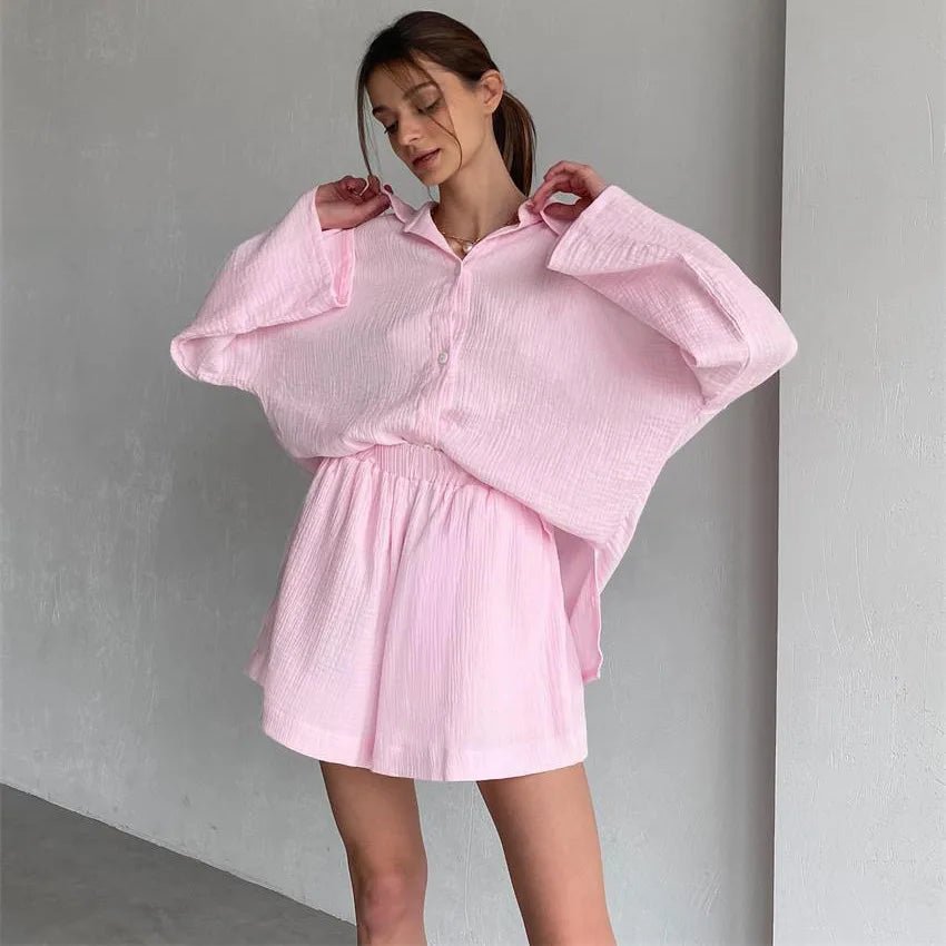 Jenna Set aus lockerem Langarmshirt und Shorts