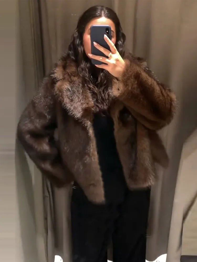 Jenny Wendejacke aus Kunstpelz und Leder