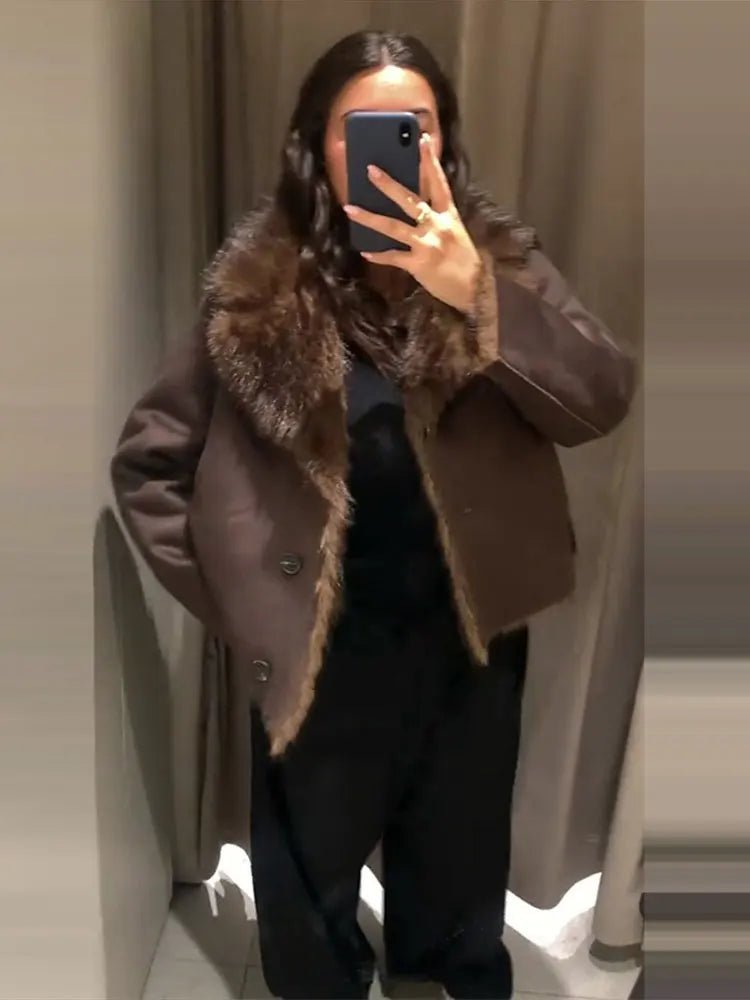 Jenny Wendejacke aus Kunstpelz und Leder