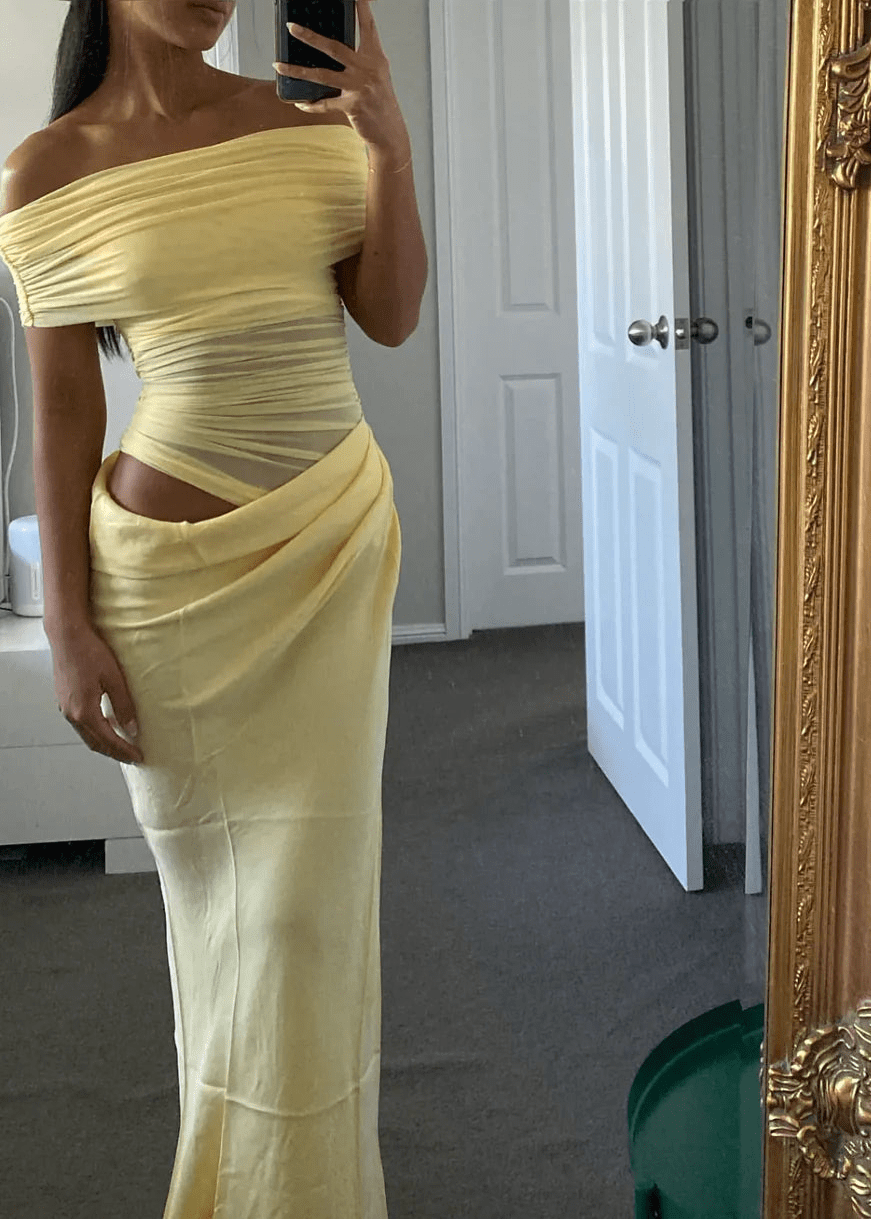 Jessa schulterfreies Maxikleid aus Mesh