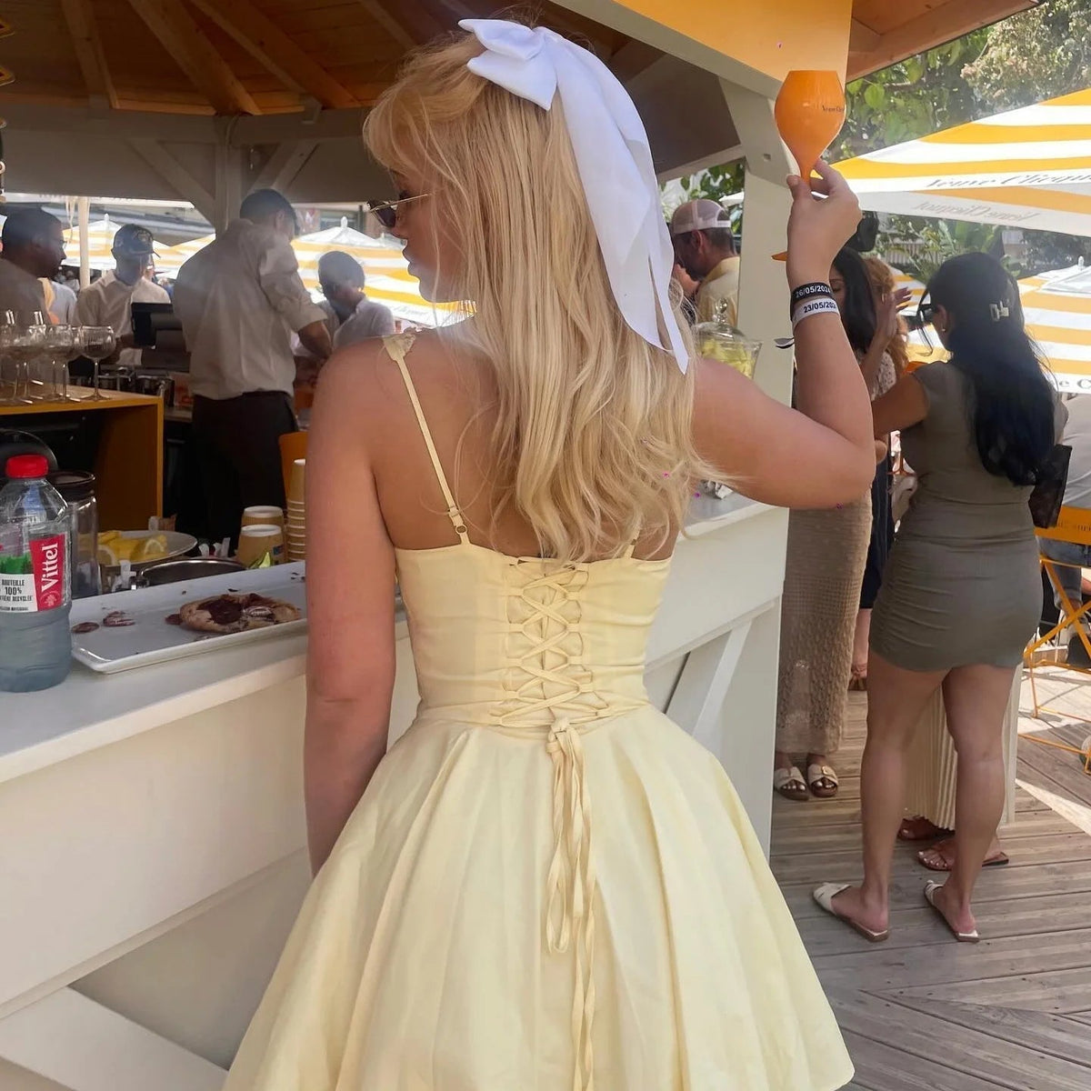 Fließendes Schnür-Min directamente Kleid Jolie