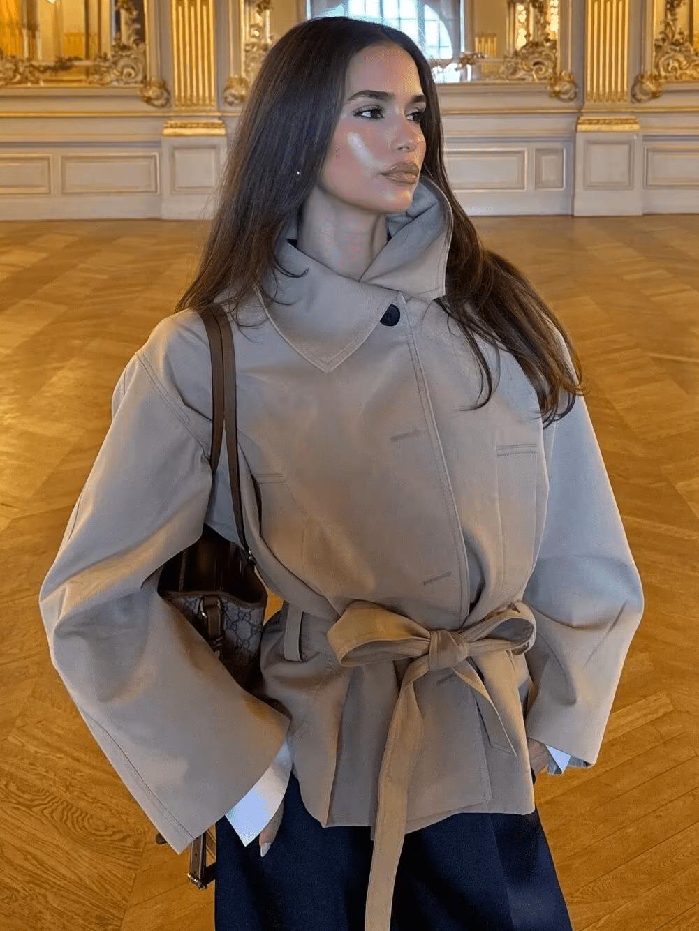 Asymmetrischer Trenchcoat mit Gürtel Julie