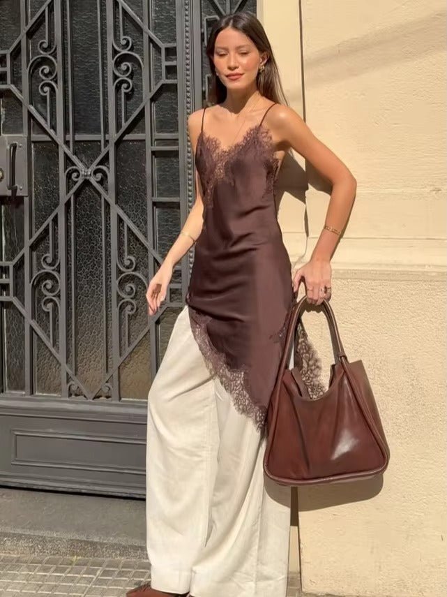 Kara asymmetrisches Satin-Minikleid