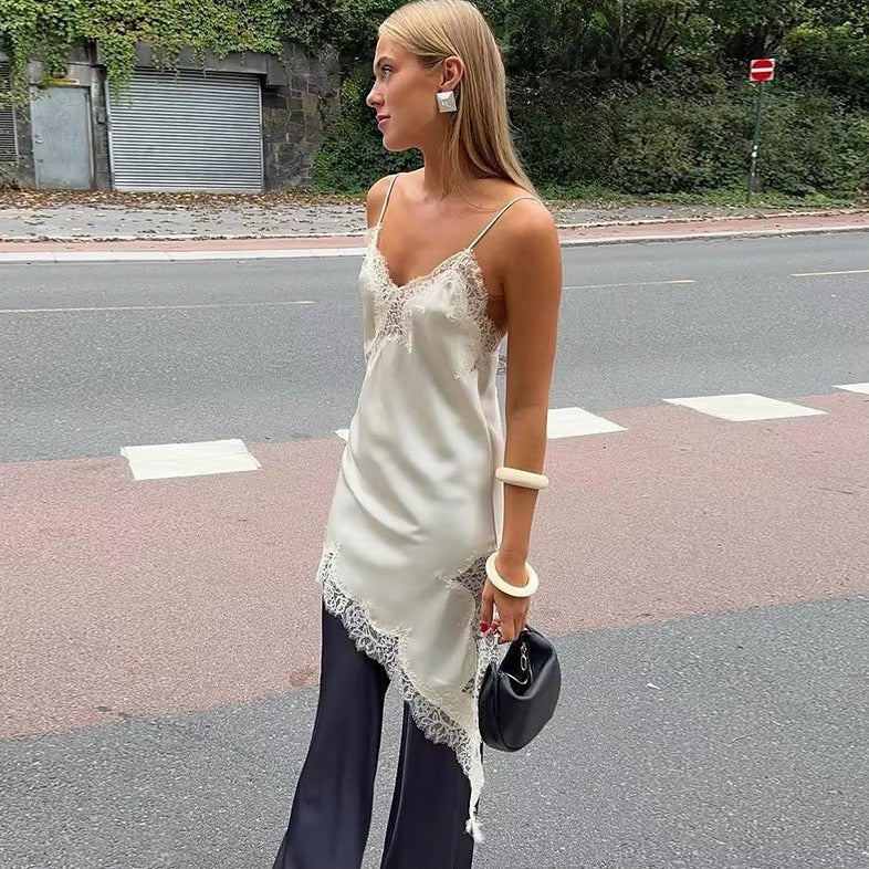 Kara asymmetrisches Satin-Minikleid