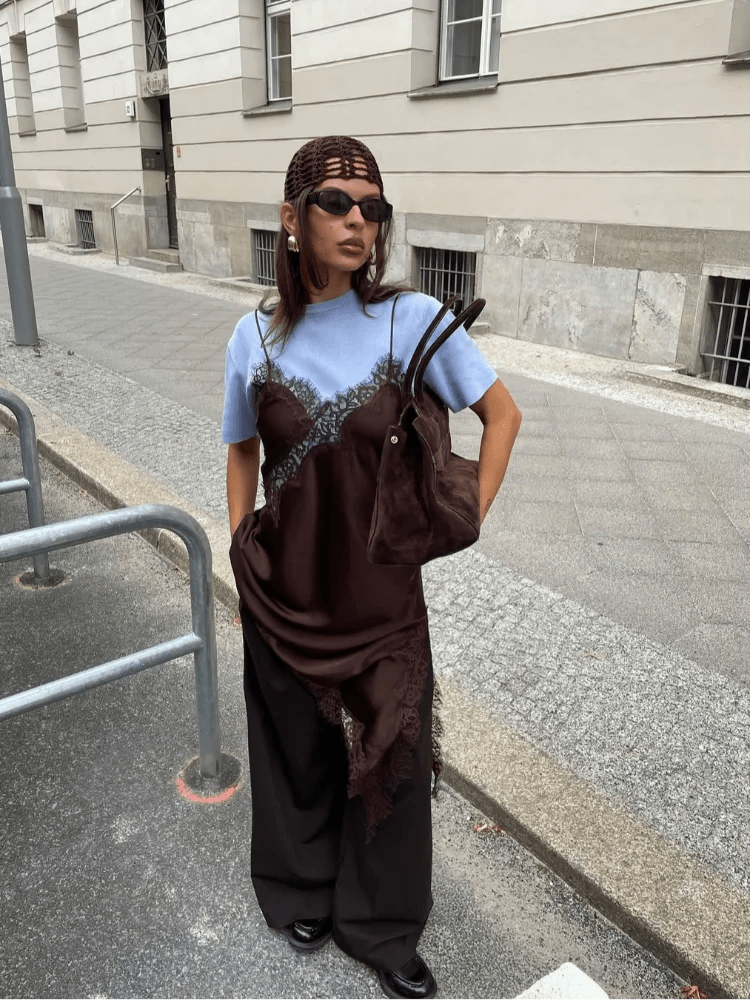 Kara asymmetrisches Satin-Minikleid