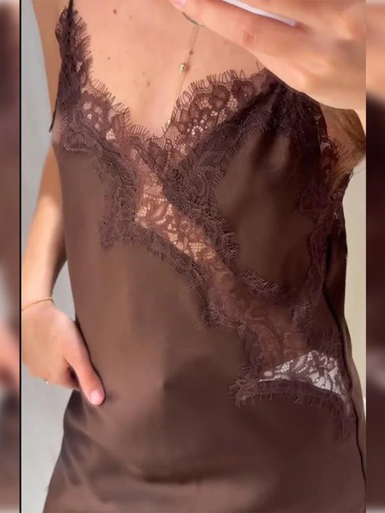 Kara asymmetrisches Satin-Minikleid
