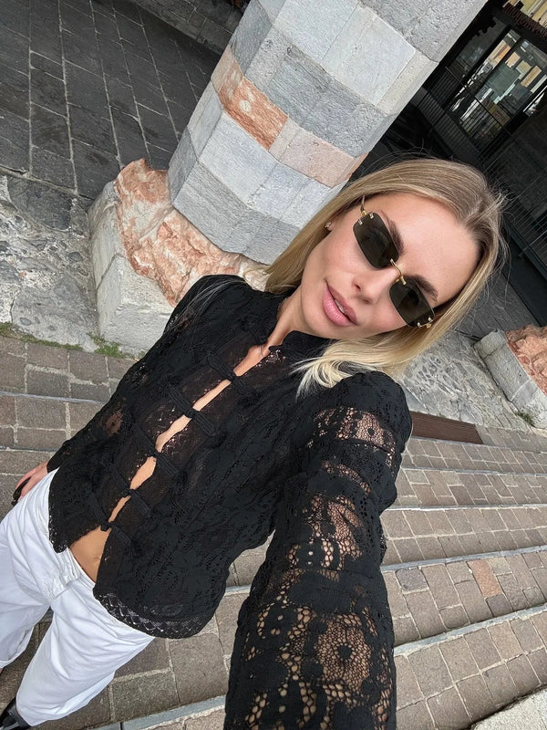 Katalina Spitzenbluse mit Puffärmeln