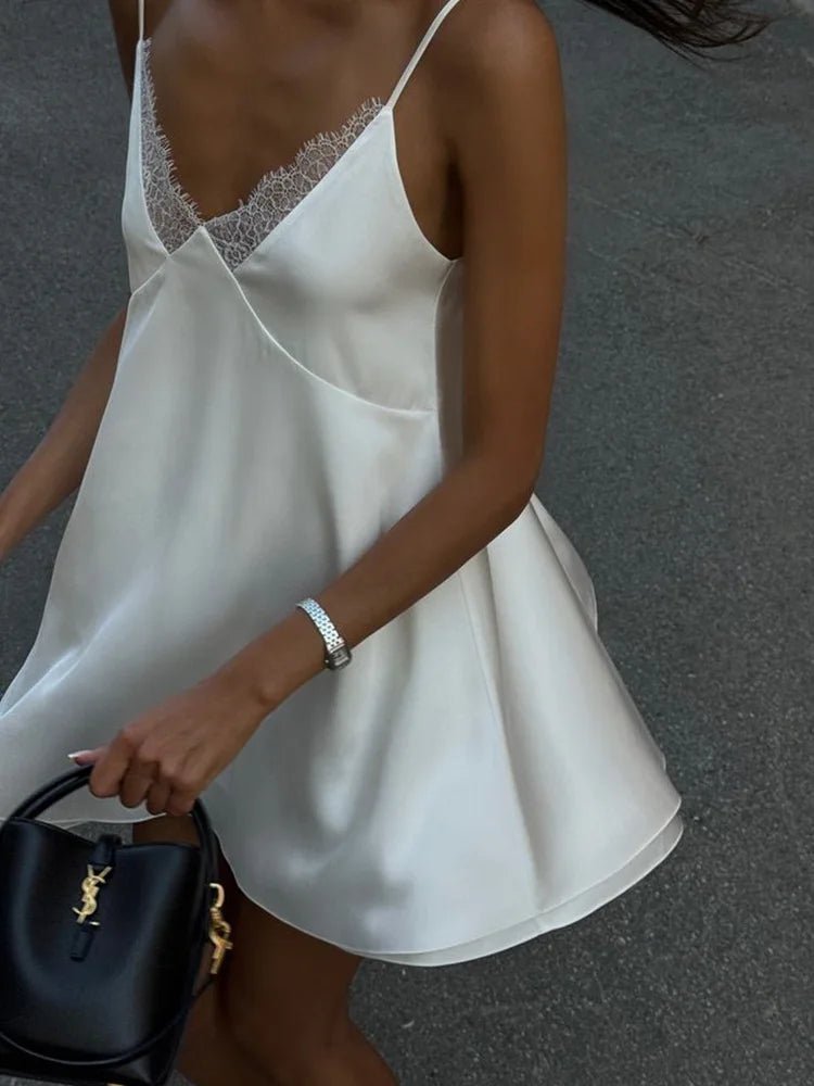 Kimberly Satin-Minikleid mit Camisole-Trägern