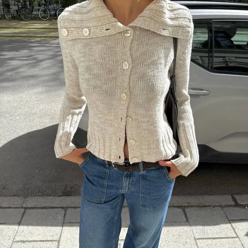 Hanne Strickjacke mit breitem Kragen