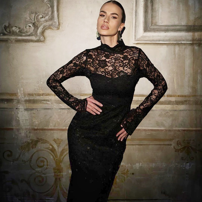 Viveka Hochgeschlossenes Spitzen-Maxikleid