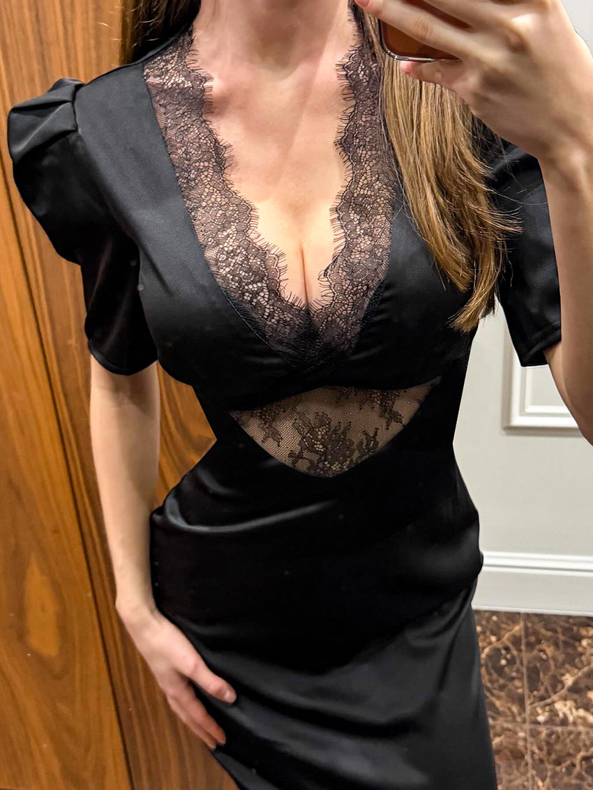 Helene Satin-Maxikleid mit Spitzeneinsatz
