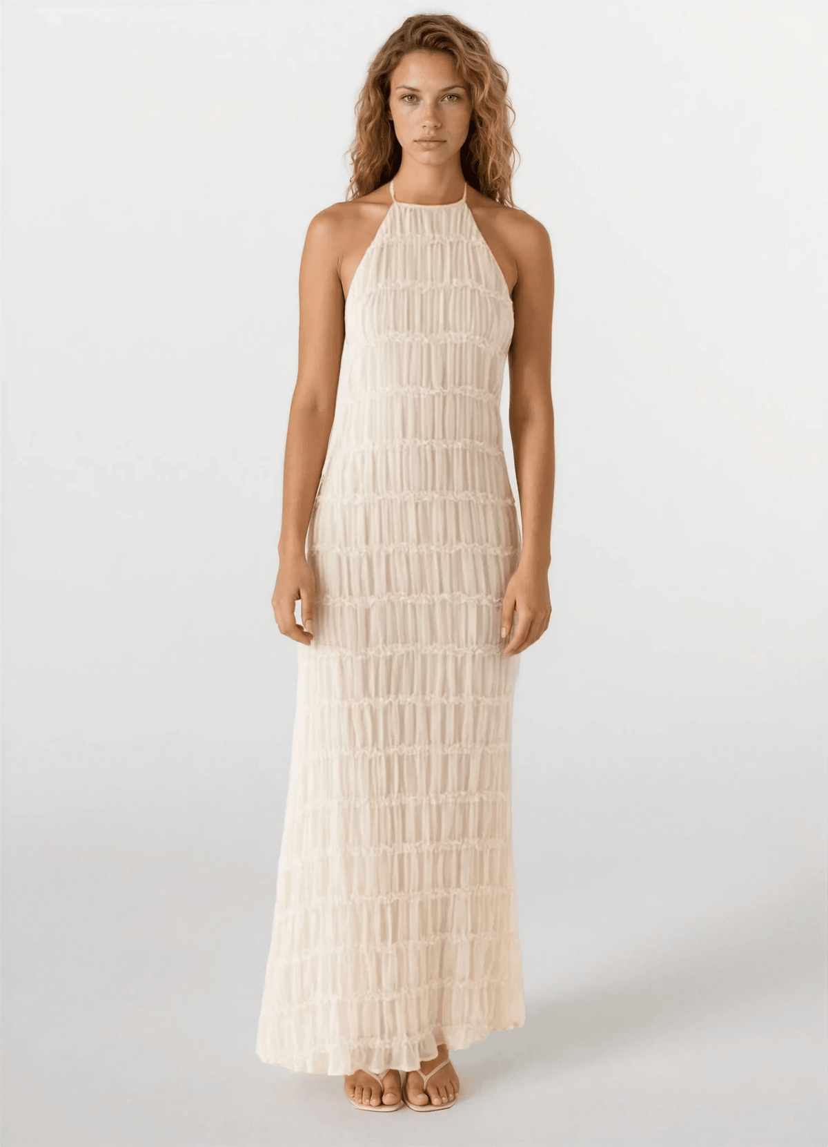 Leslie rückenfreies Maxikleid mit modellierter Struktur