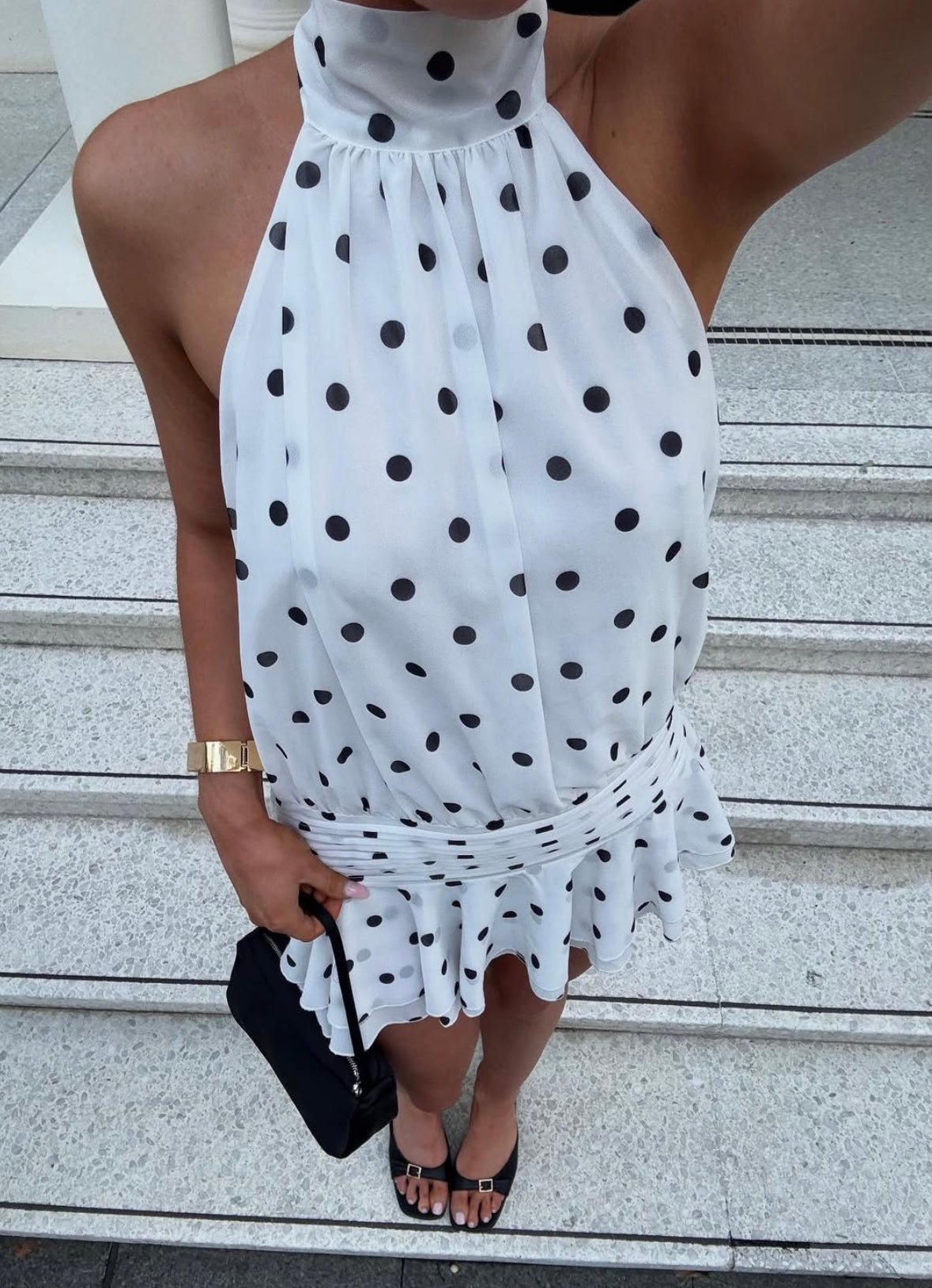Lianna Mini-Kleid mit Neckholder-Ausschnitt und Tupfenmuster