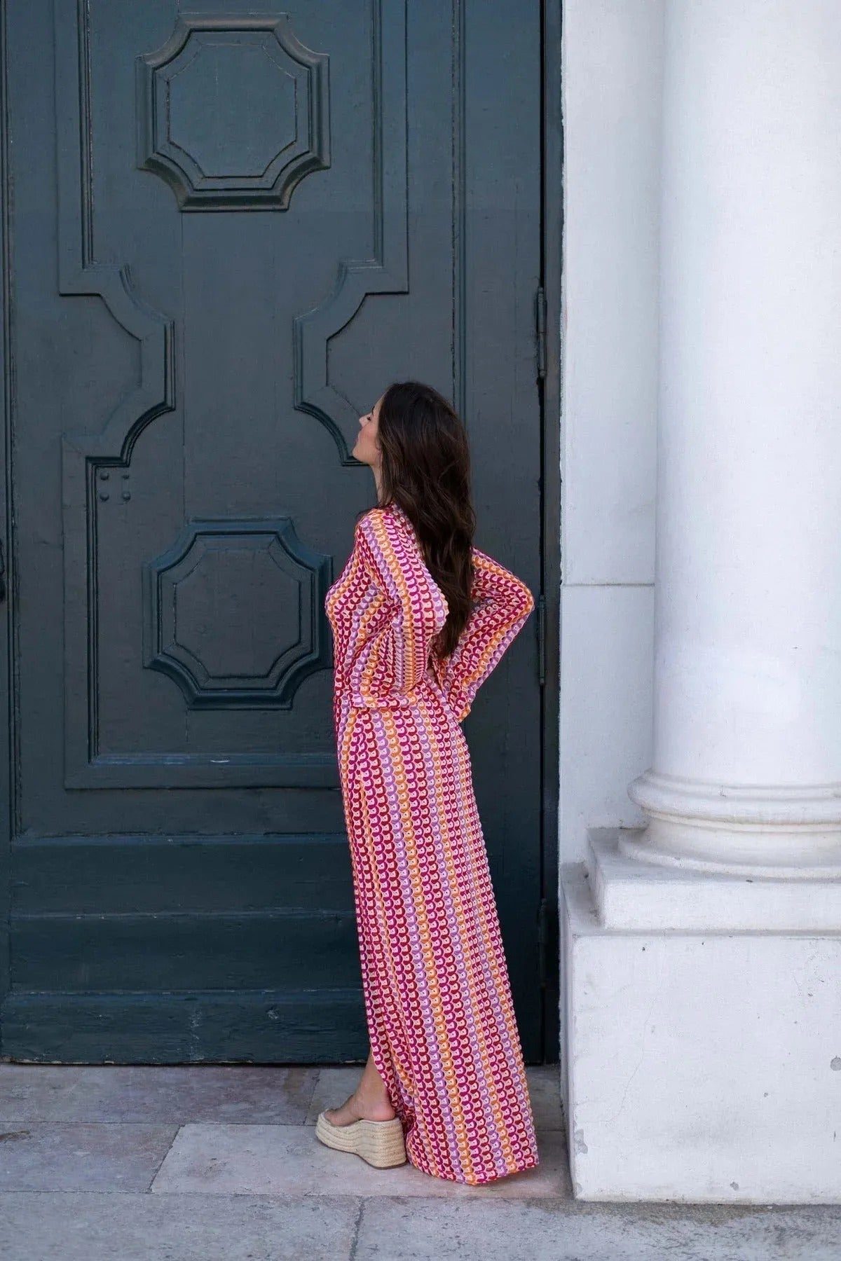 Liekes gehäkeltes Maxikleid mit Streifen