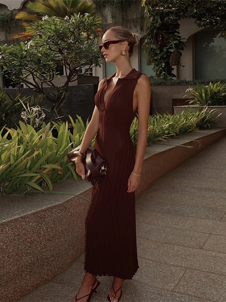 Lise Ärmelloses gestricktes Plissee-Maxikleid