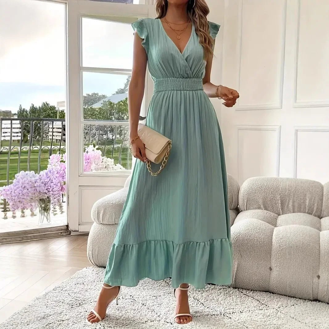 Livia Schwarzes Swingkleid mit V-Ausschnitt und Rüschen