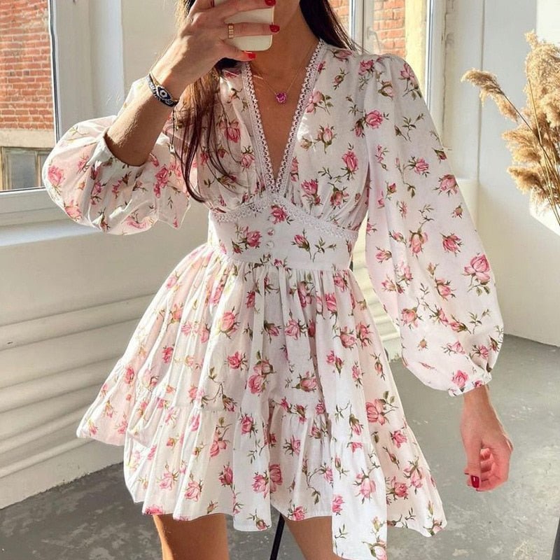 Lottie Mini-Kleid aus floraler Spitze