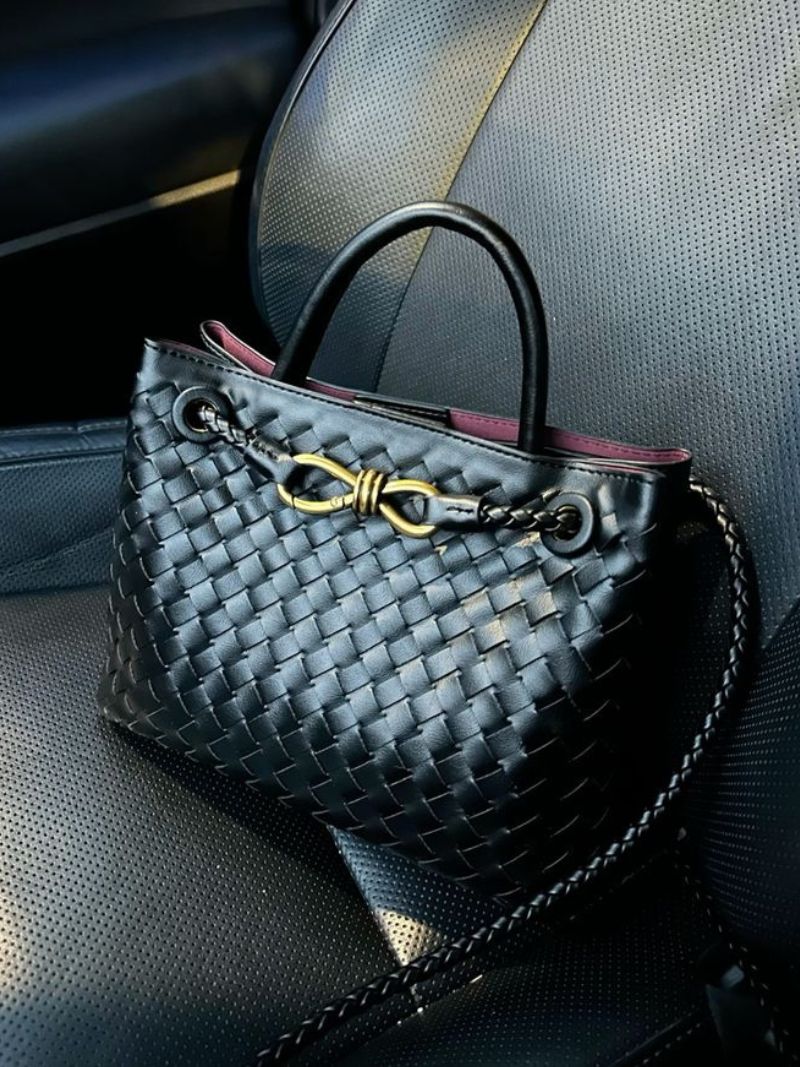 Lucias gewebte Tasche