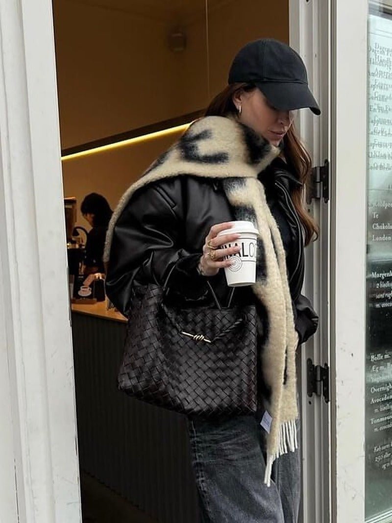 Lucias gewebte Tasche