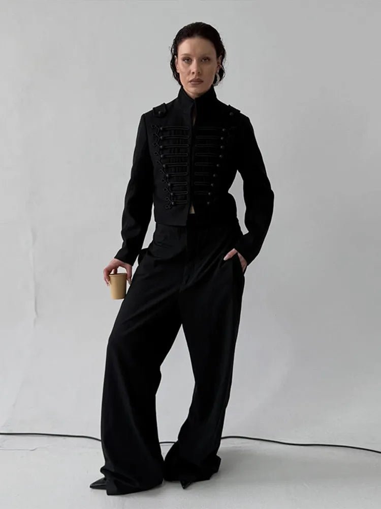 Mariella Jacke im Napoleon-Stil