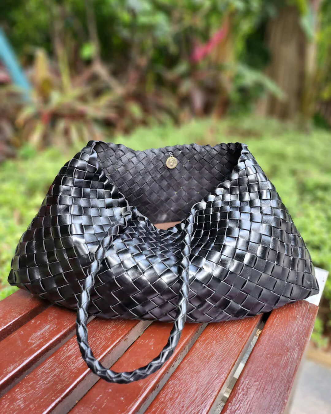 Marissa geflochtene Tasche aus veganem Leder, mittel