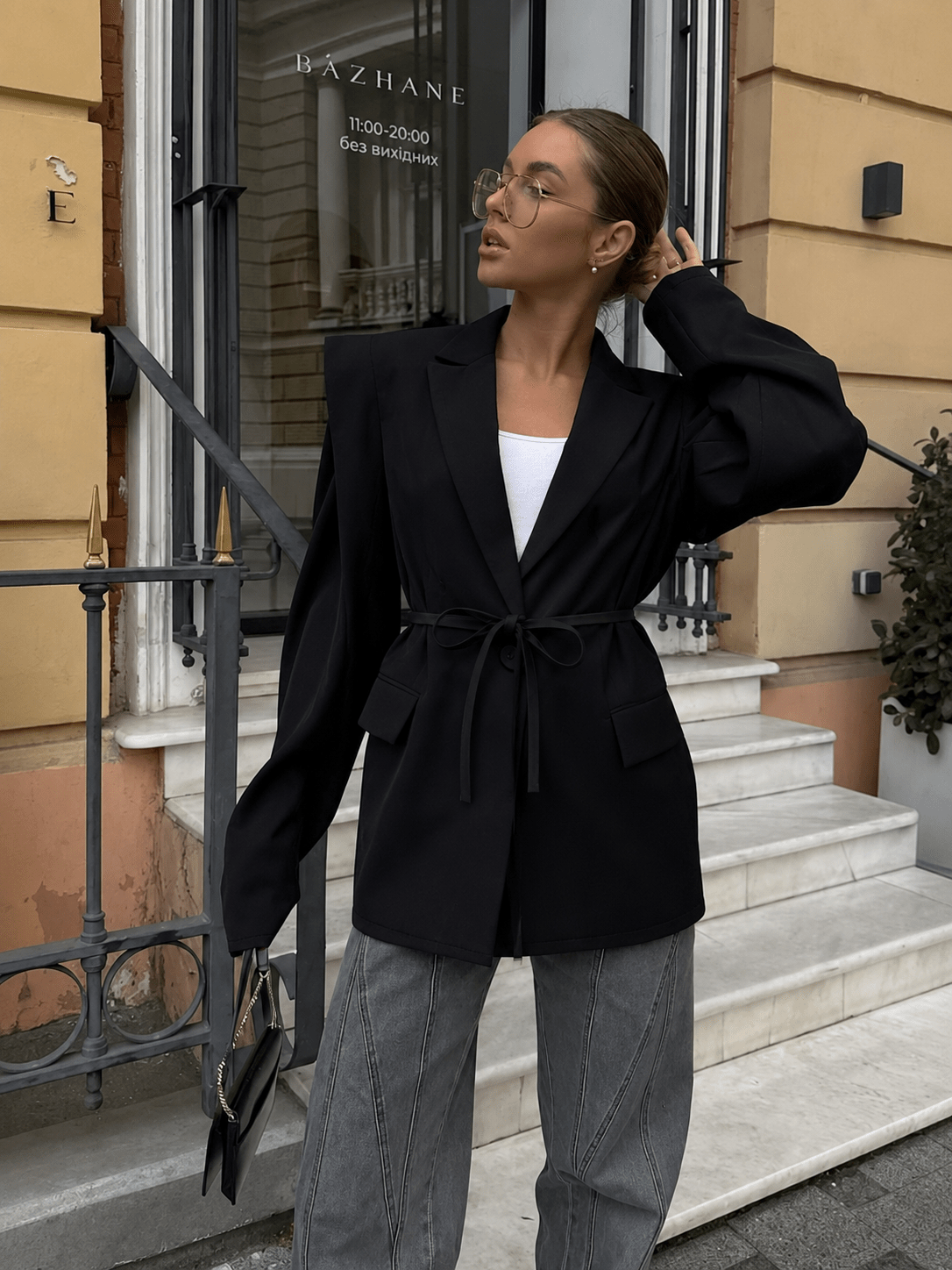 Megan Blazer mit Bindeband vorn