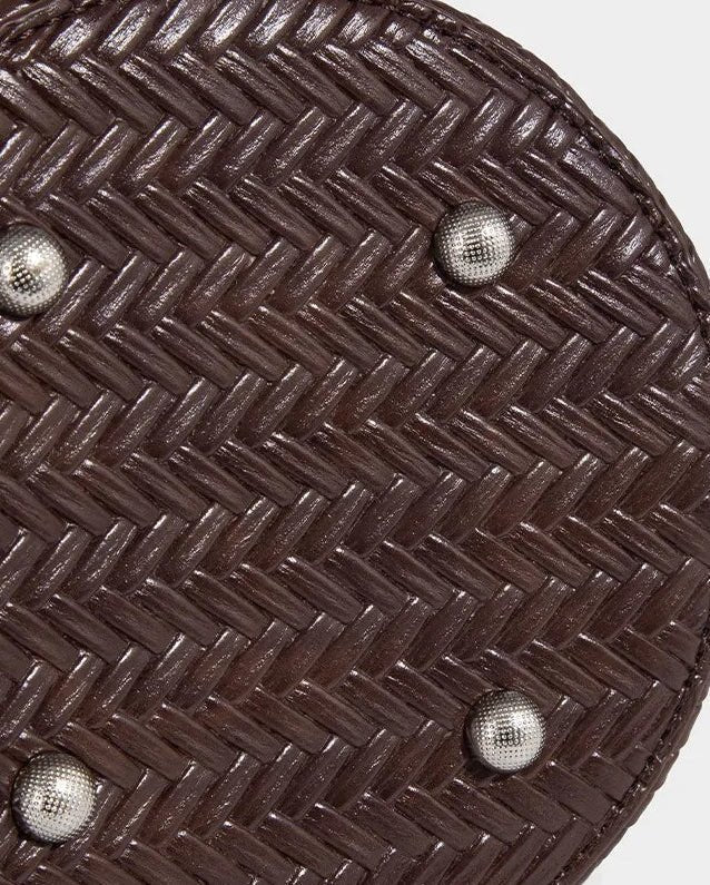 Meryl Geflochtene Beuteltasche mit Täschchen