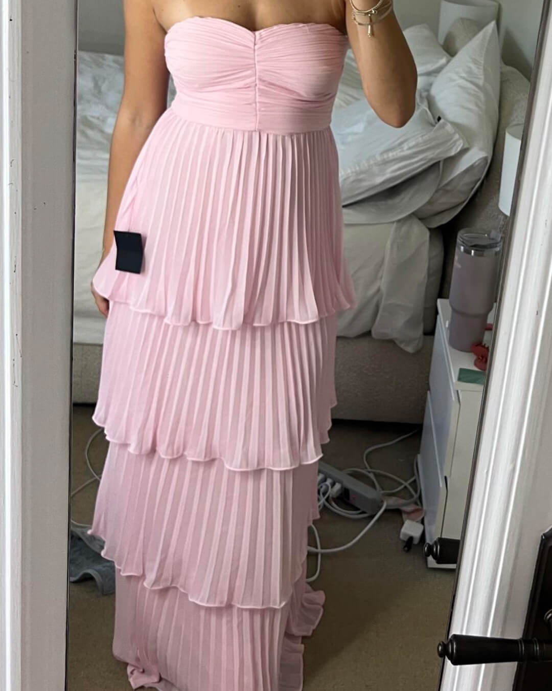 Michelle trägerloses, plissiertes Maxikleid mit Stufen