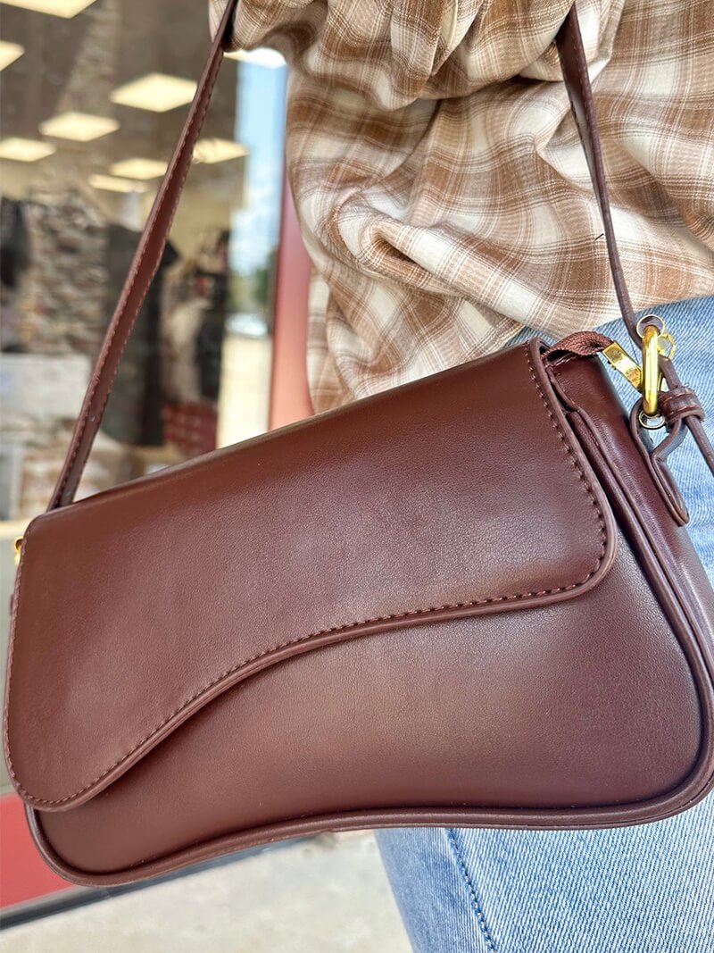 Mila Schultertasche im Sattel-Design