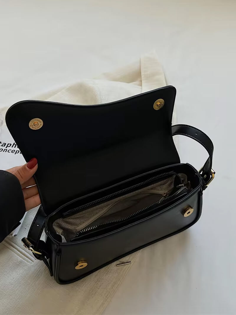 Mila Schultertasche im Sattel-Design