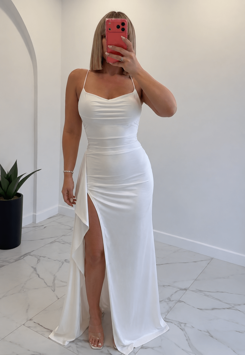 Miranda Satin-Maxikleid mit offenem Rücken