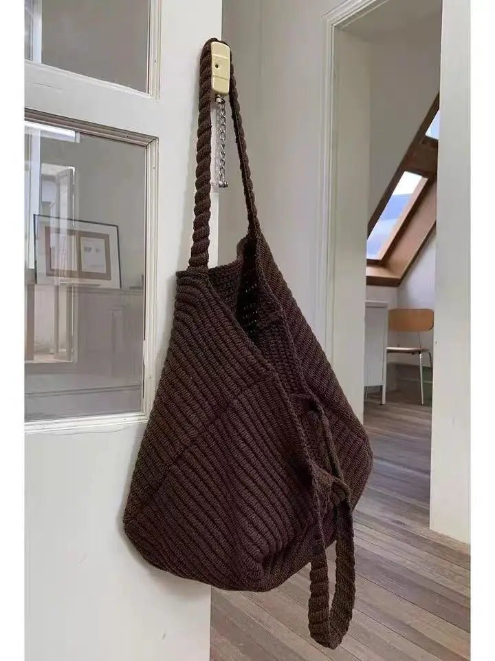 Weiche gestrickte Umhängetasche Morgan