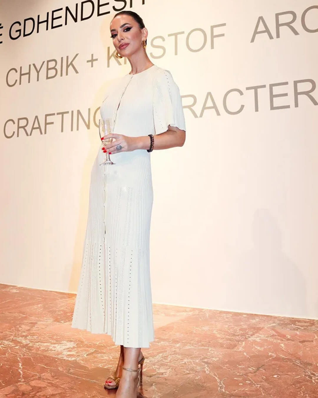 Nancy figurbetontes gestricktes Maxikleid