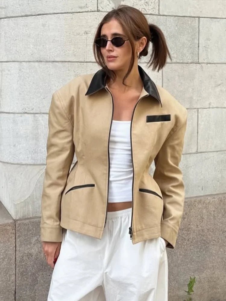 Natalie Strukturjacke mit Hourglass-Fit