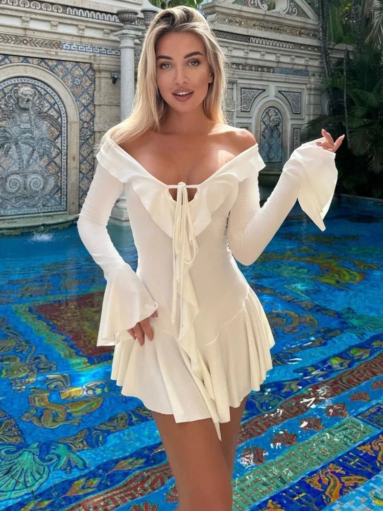 Nicole Minikleid mit V-Ausschnitt und Volants